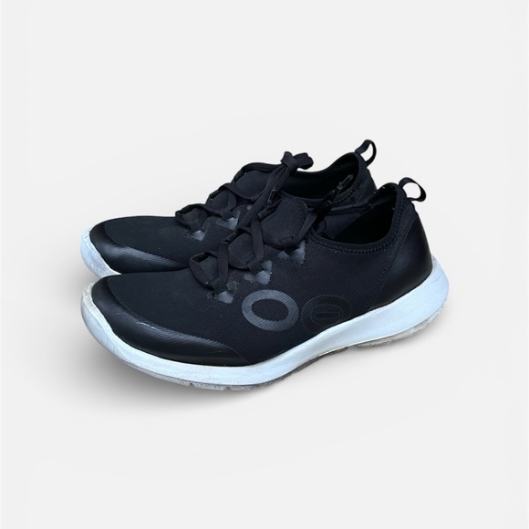 OOFOS Women's OOMG Sport LS Shoe in Black/White Size 9 - Picture 6 of 12